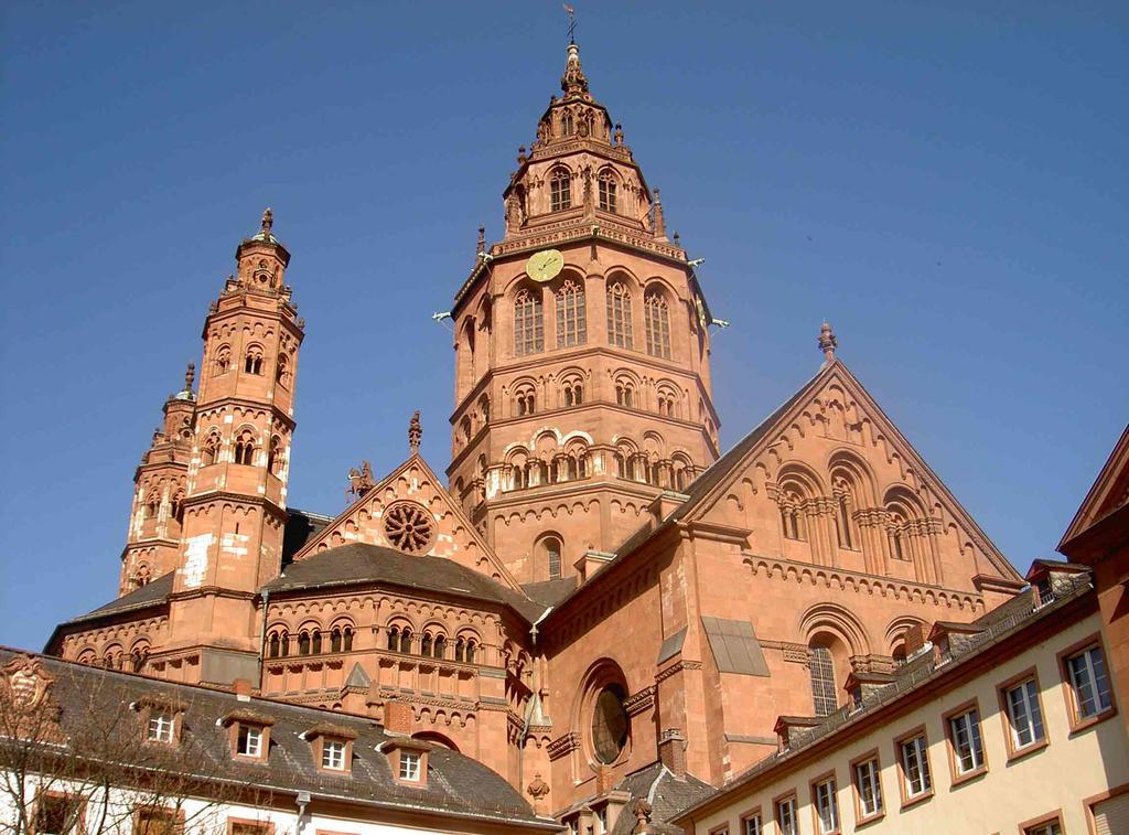 City-Hotel Neubrunnenhof Mohuč Exteriér fotografie